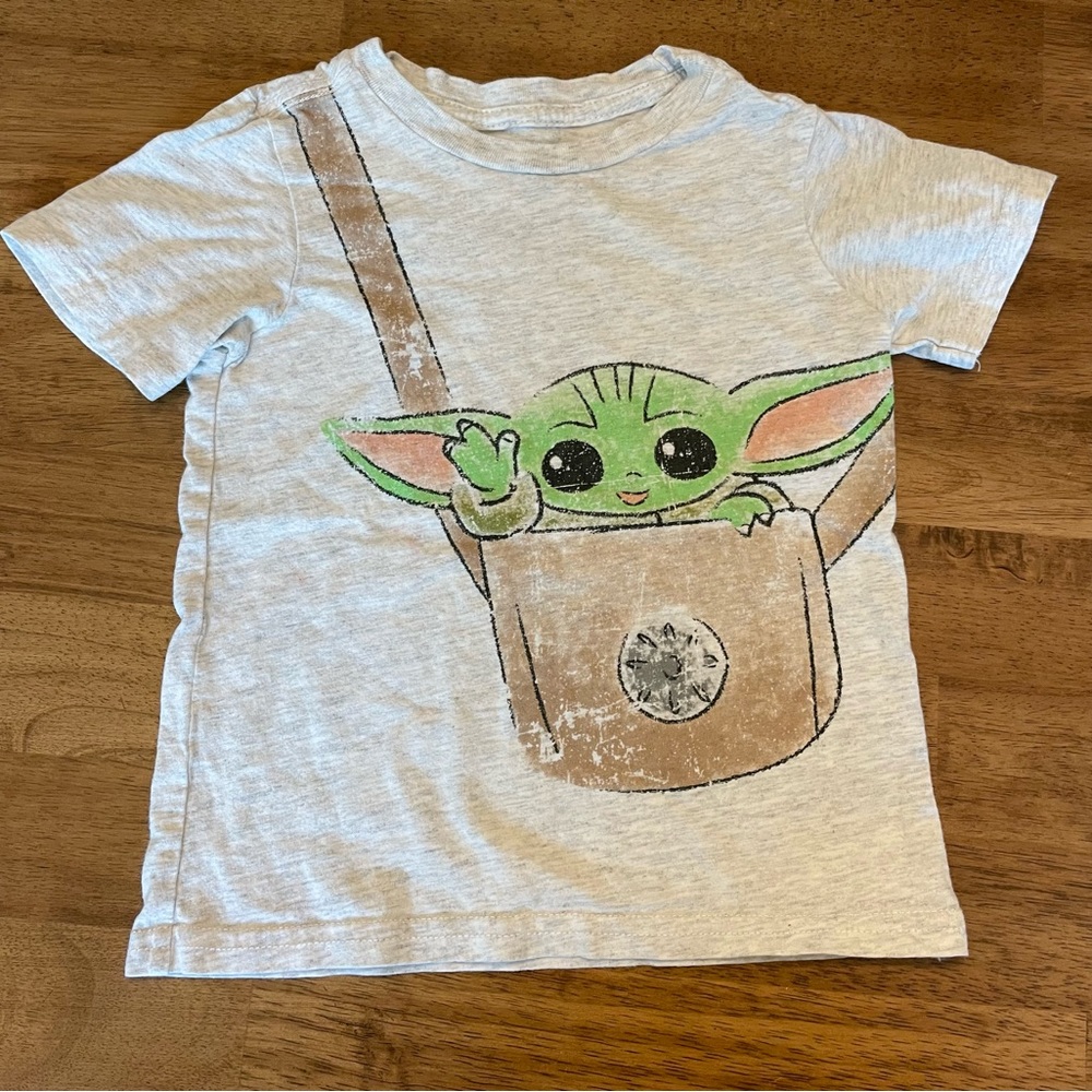 Toddler Baby Yoda Star Wars t-shirt - 3T